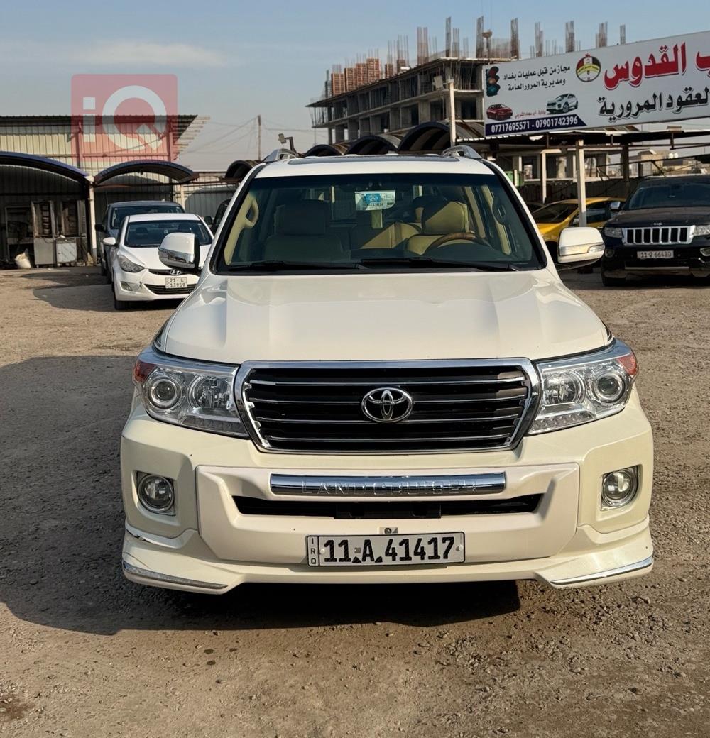 تويوتا لاندكروزر